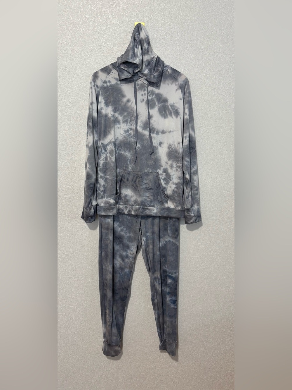 Hello Mello Dyes The Limit Tie Dye Lounge Set XL Hoodie Joggers